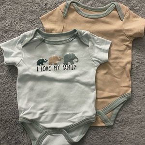 Kyle & Deena Baby Elephant Short Sleeve Bodysuit - 0-3 Months